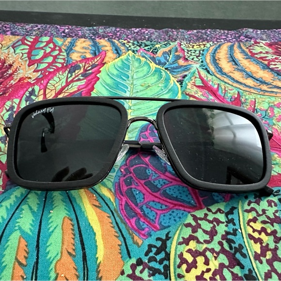 Johnny Fly Sunglasses - Picture 2 of 8